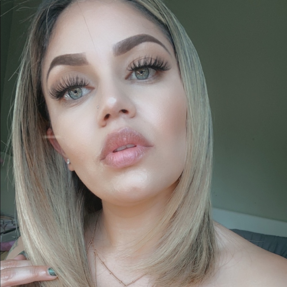 Meet your Posher, Yasmin